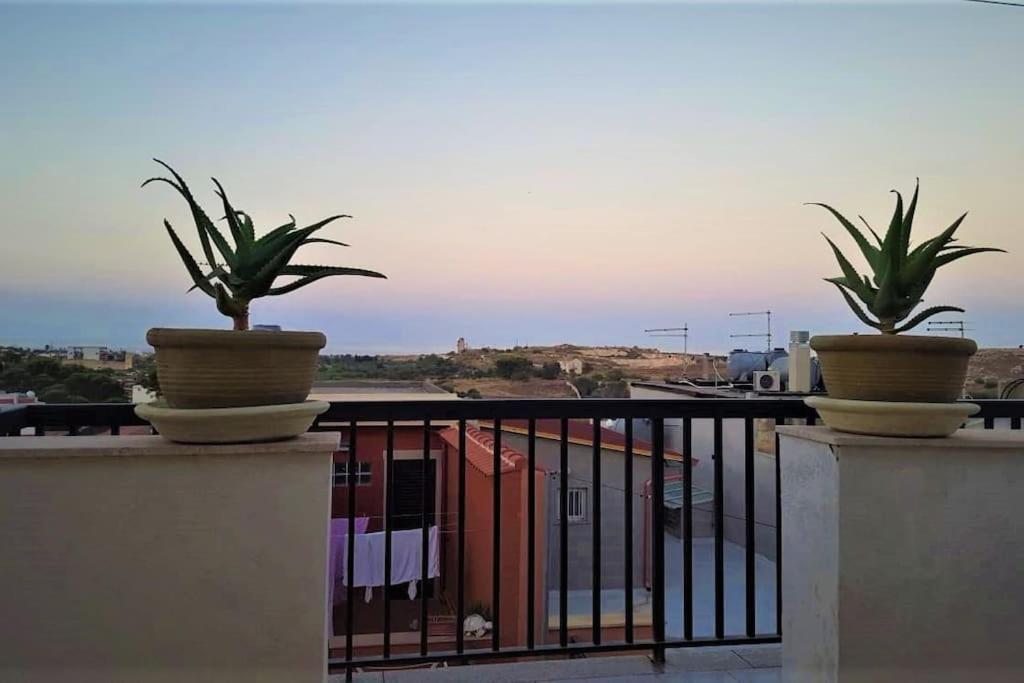 La Terrazza Di Mariel Lejlighed Pachino Eksteriør billede
